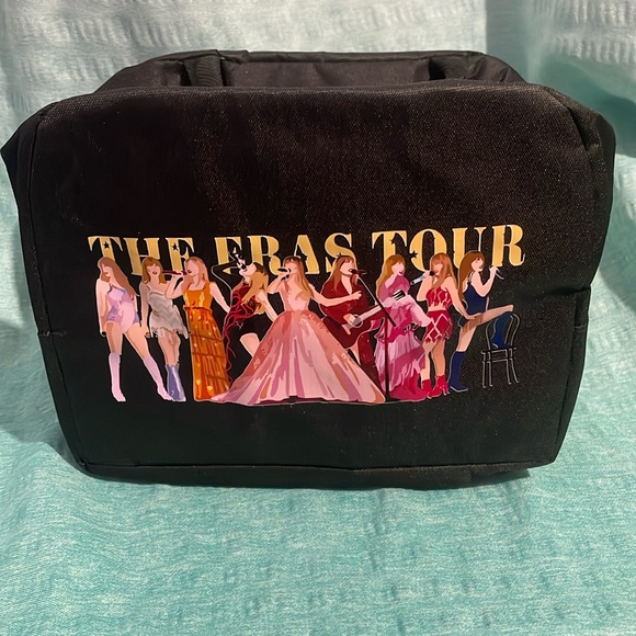 Source Unknown Other - Swiftie inspired lunch bag *new* with charm